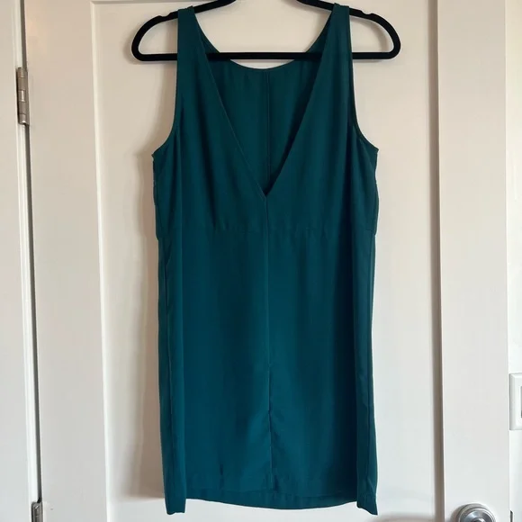 Tildon Dress - Picture 2 of 3